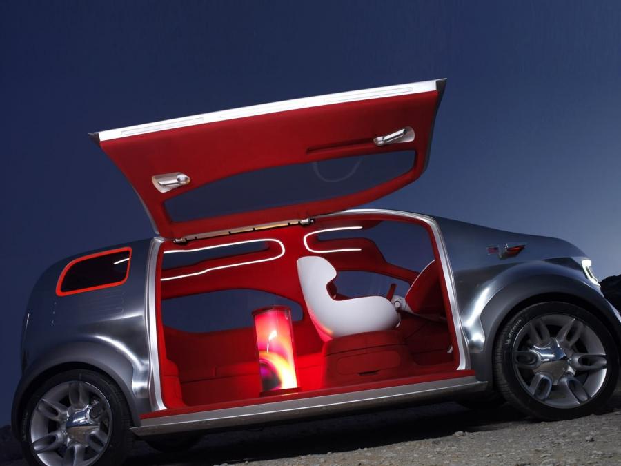  Ford Airstream Concept 2007 года  (фото 25 из 37)
